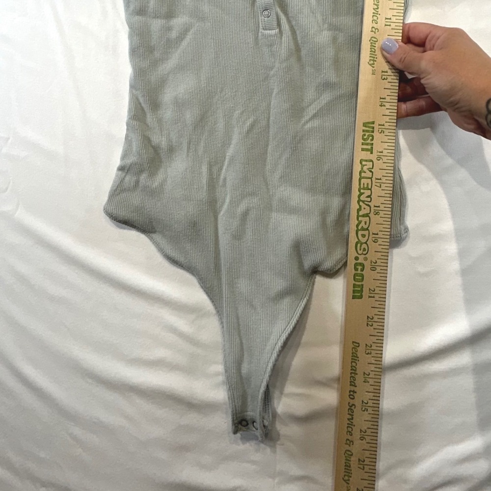 Abercrombie Clean Girl Henley Ribbed Bodysuit S Coquette Sage Green Soft Casual - Picture 4 of 8